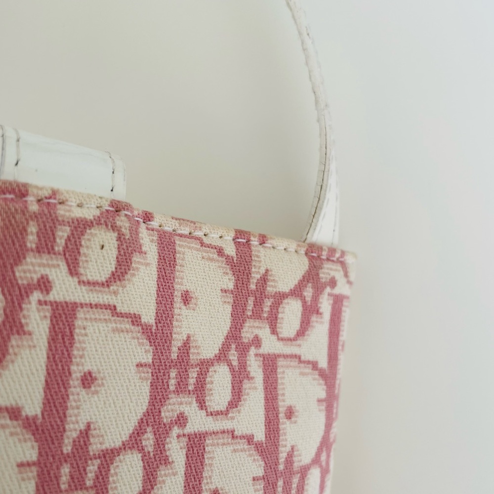 LIKE NEW🧚🏻‍♀️ RARE DIOR Diorissimo trotter crossbody mini bag✨ - Picture 10 of 12
